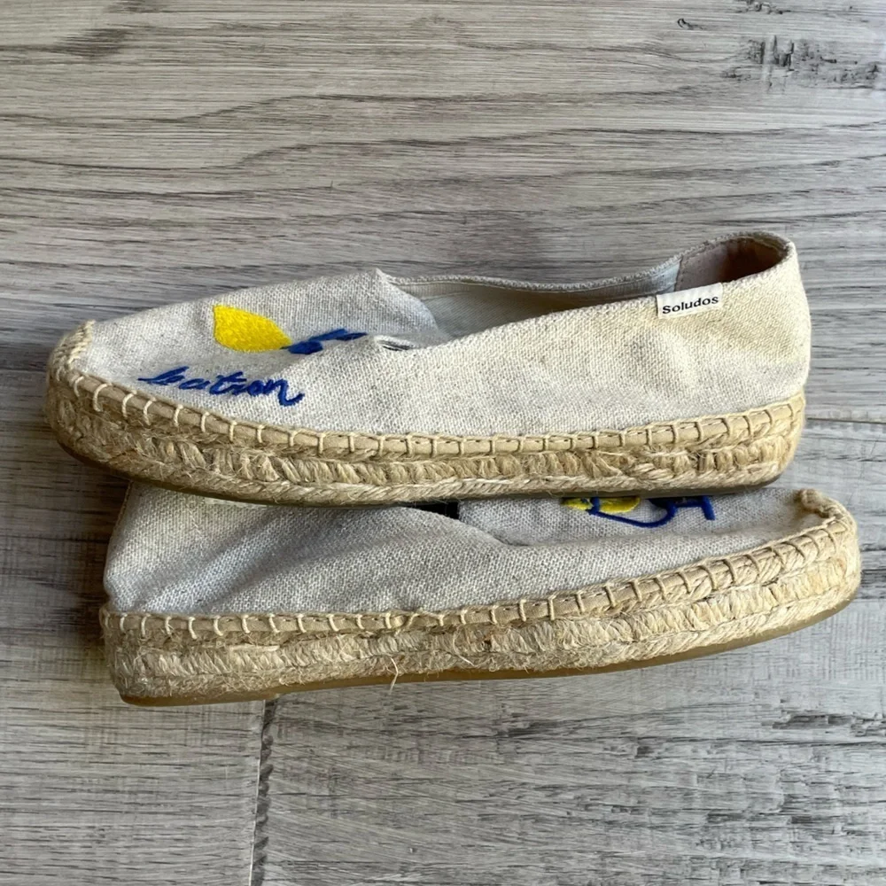 Soludos Limoncello Smoking Espadrille In Sand/Tan “Le Citron” Embroidery SZ 6